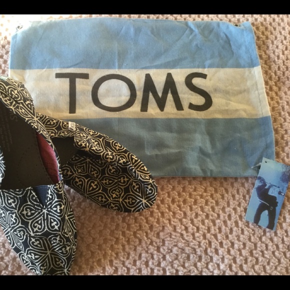 TOMS swirl design navy classic women’s shoes - Picture 3 of 8